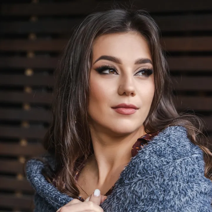 elena.popov
