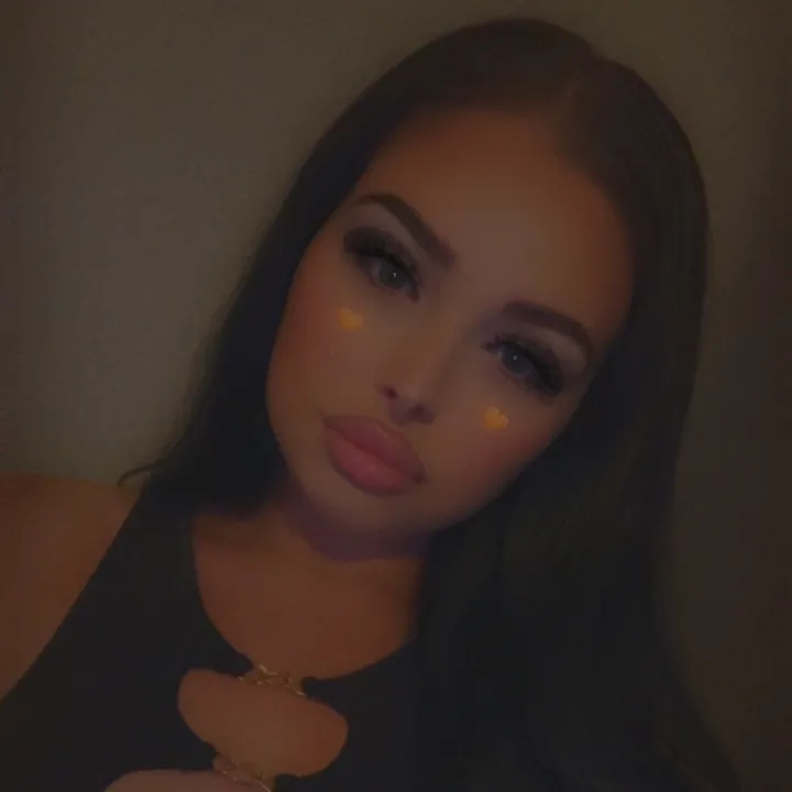 @chels_bby00