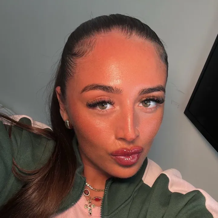 @kanishaunderdown