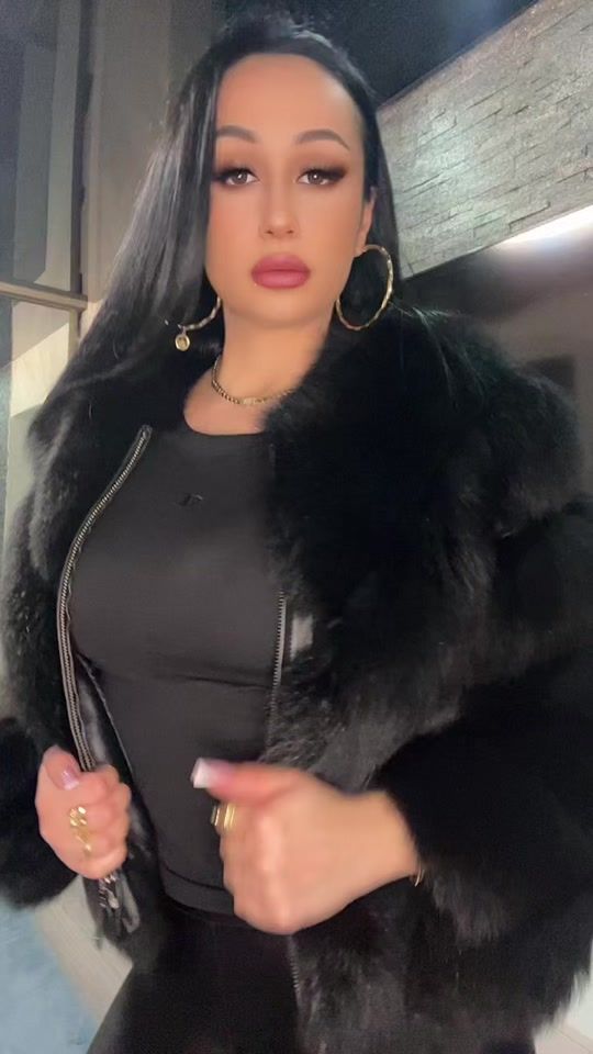 TikTok video thumbnail by macoveicristina5