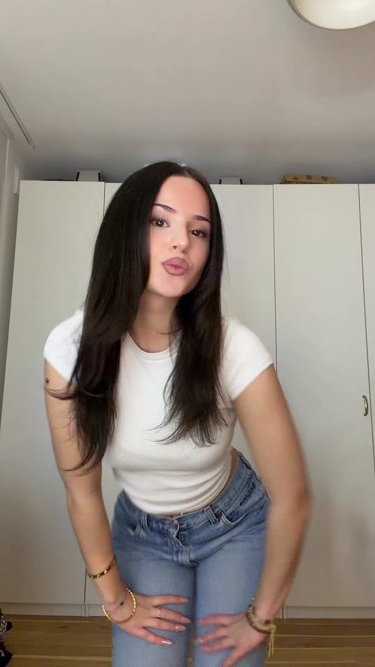 TikTok video thumbnail by nahlaselenaa