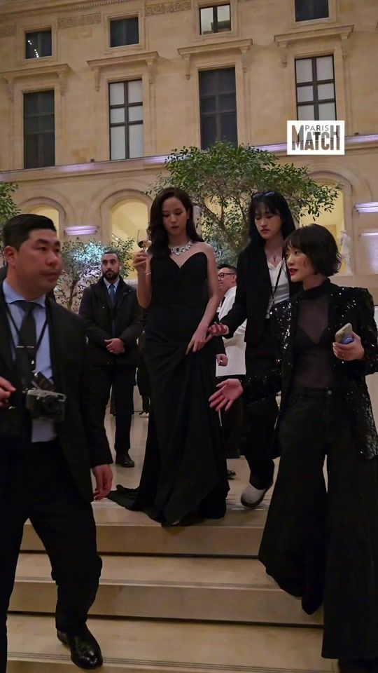 TikTok video thumbnail by parismatch