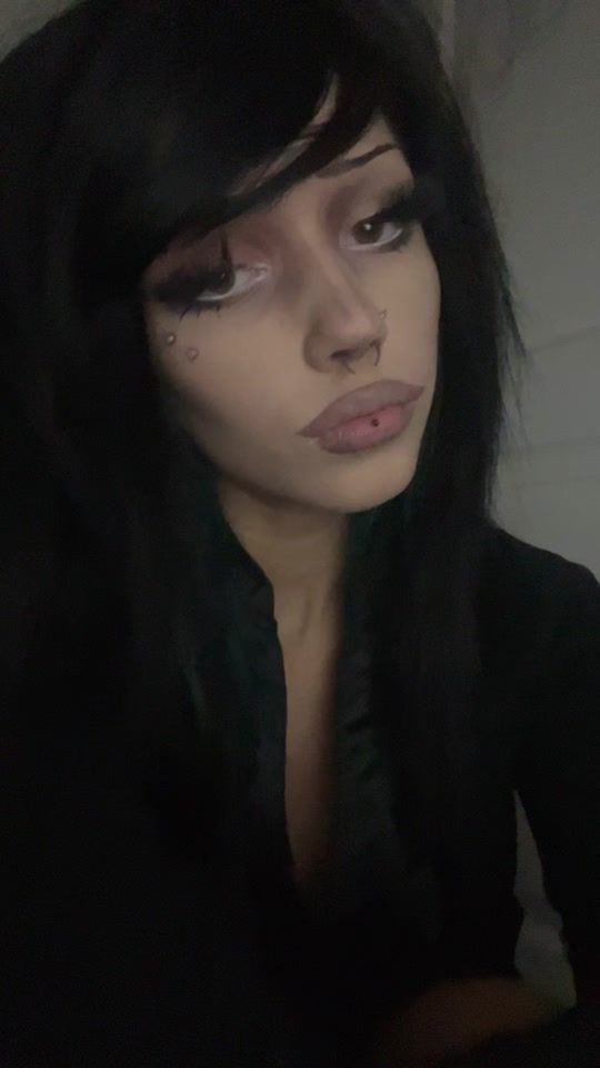TikTok video thumbnail by z0mbiekitty_