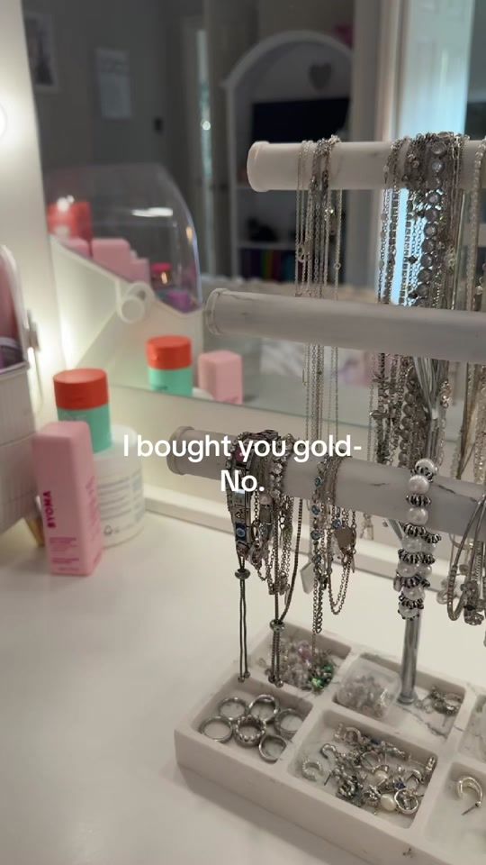 TikTok video thumbnail by x0_grwm_x