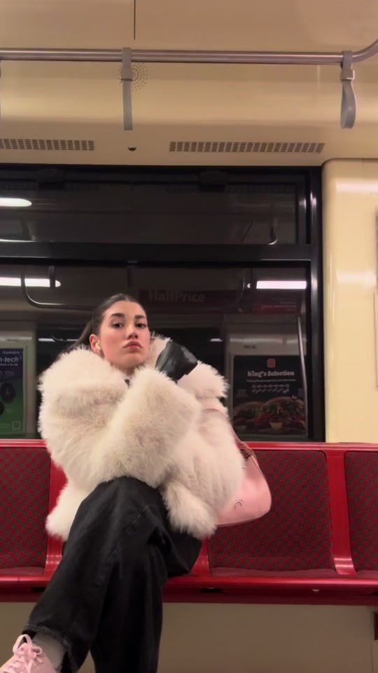 TikTok video thumbnail by vivienmiklos_