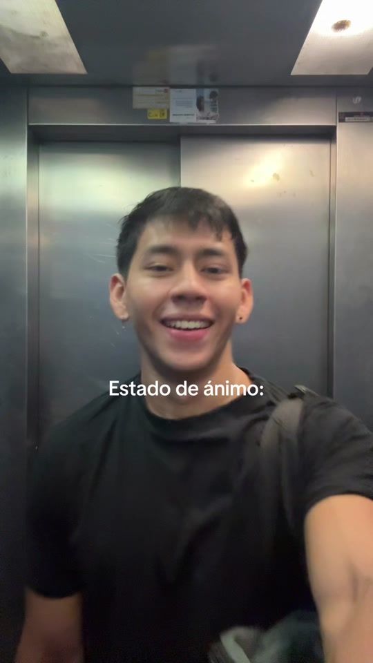 TikTok using Fiel
