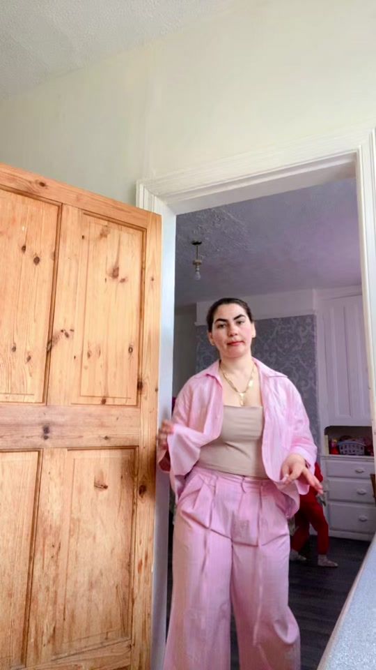 TikTok video thumbnail by larisaoficial16