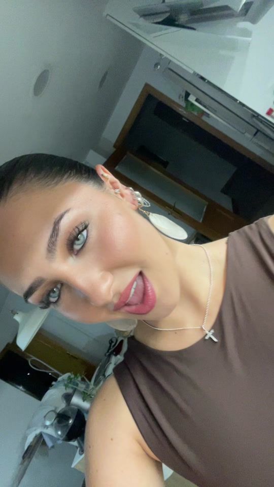 TikTok video thumbnail by laurilinaa