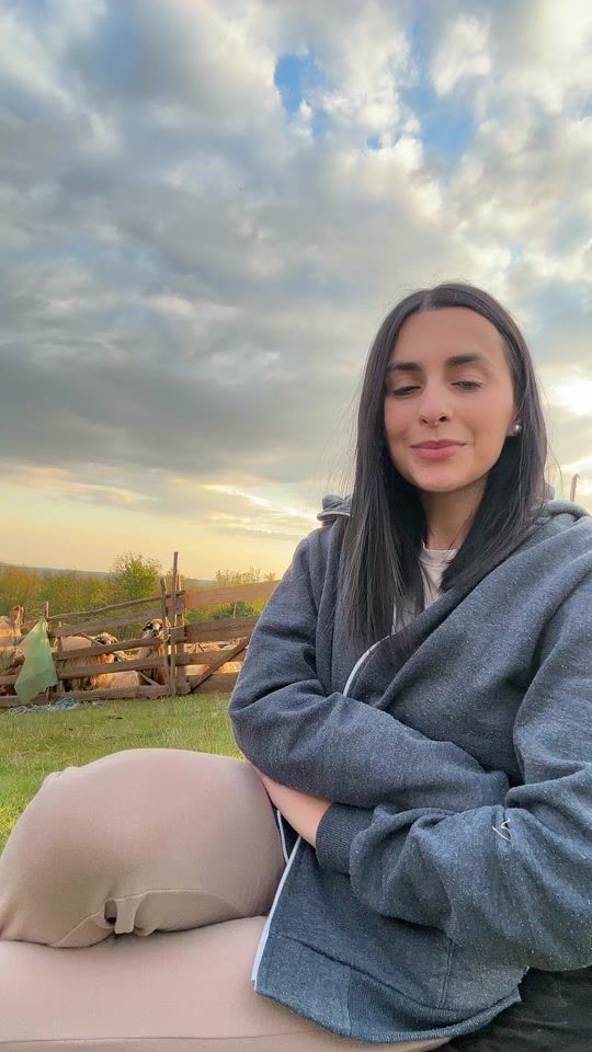 TikTok video thumbnail by georgiinj_