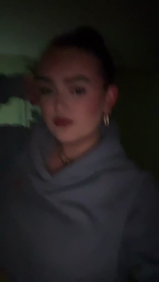 TikTok video thumbnail by juliavb073