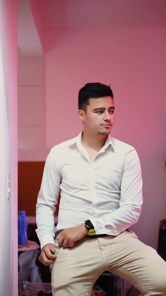 TikTok video thumbnail by gio.live2