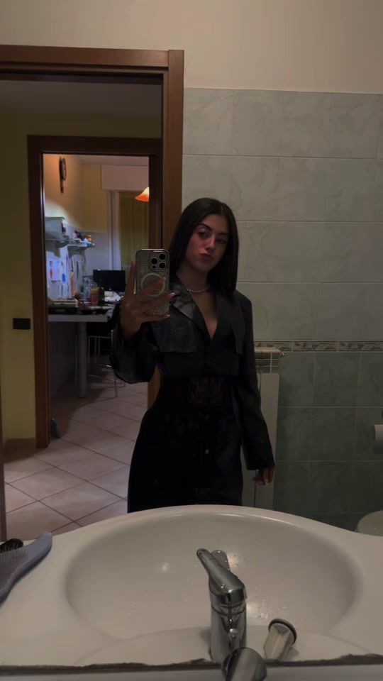 TikTok video thumbnail by auricomevs_