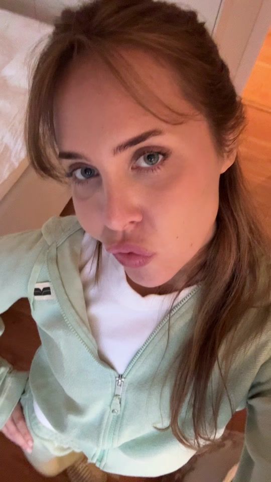 TikTok video thumbnail by karolinebeltner