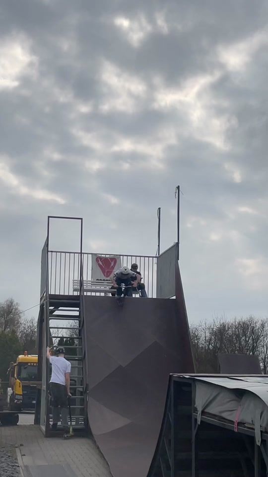 TikTok video thumbnail by flipperat__