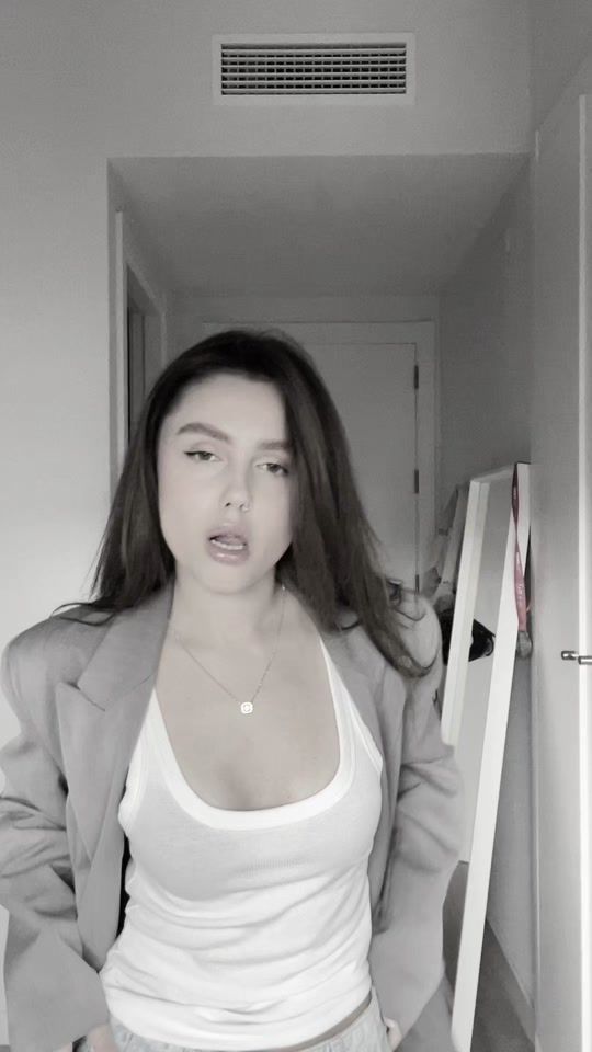 TikTok video thumbnail by _.melania._20