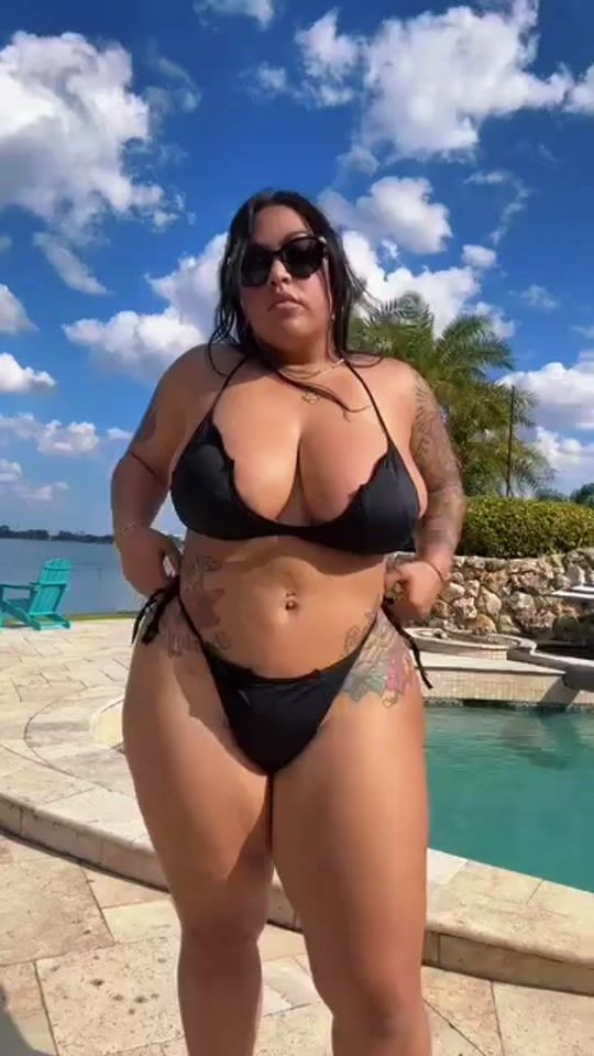 TikTok video thumbnail by hot.queens__