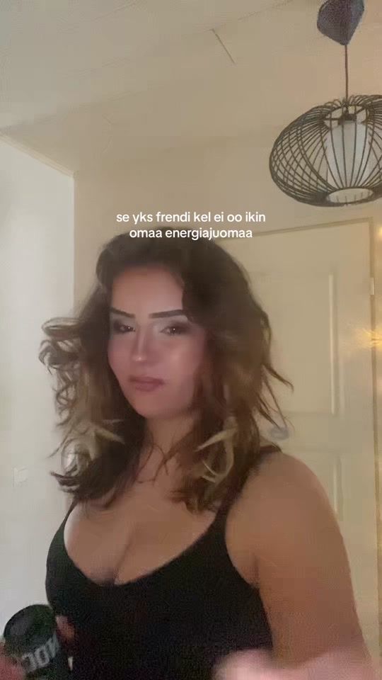 TikTok video thumbnail by carolinhhelene