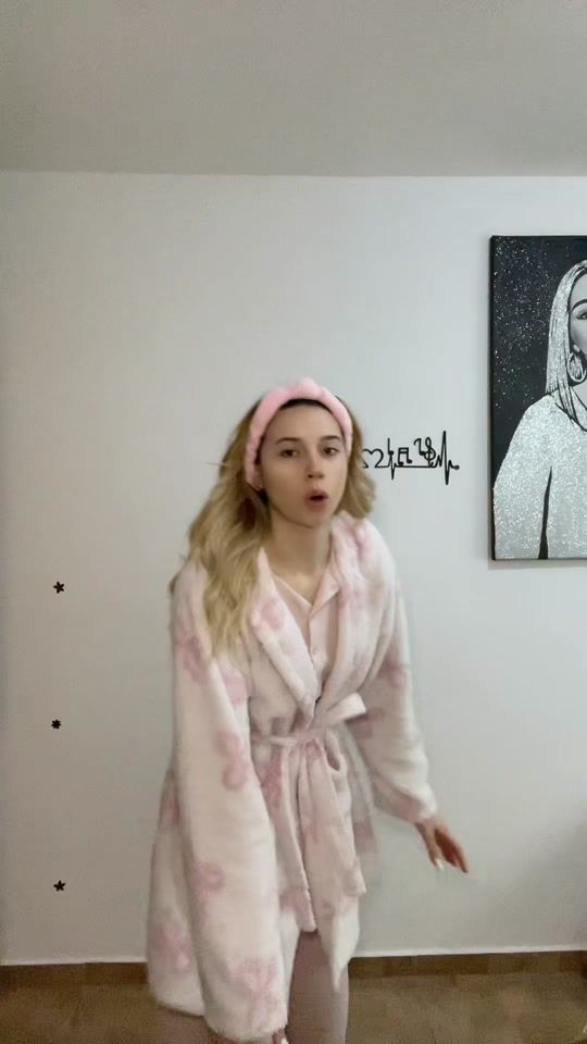TikTok video thumbnail by elenavatra_