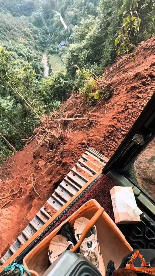 TikTok video thumbnail by excavator.19