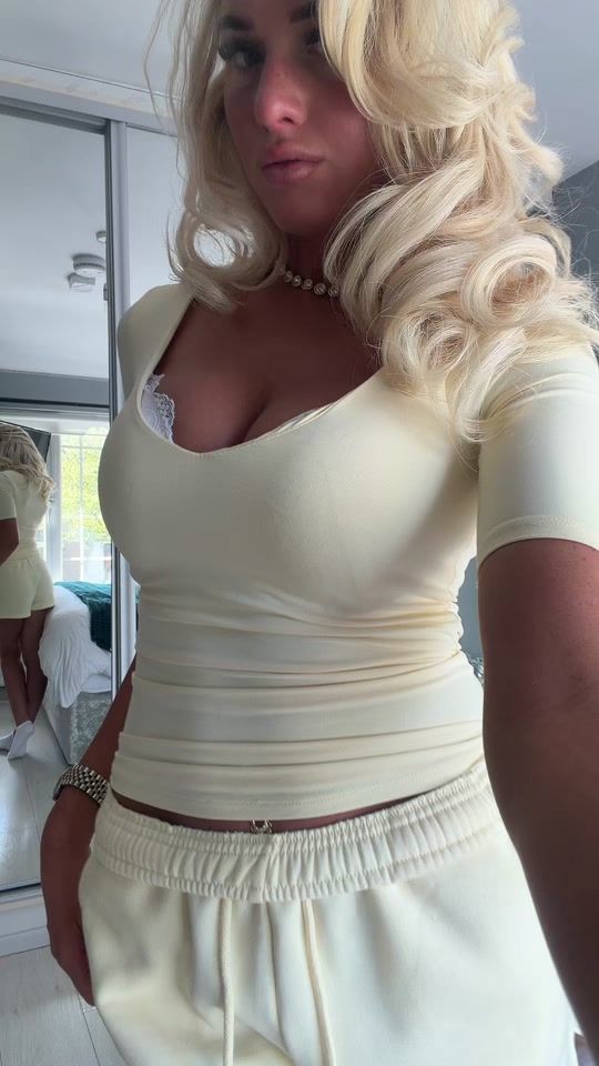 TikTok video thumbnail by carlies_private