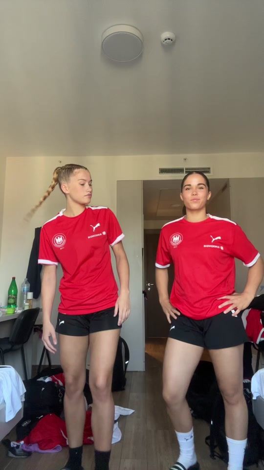 TikTok video thumbnail by eliescharlott
