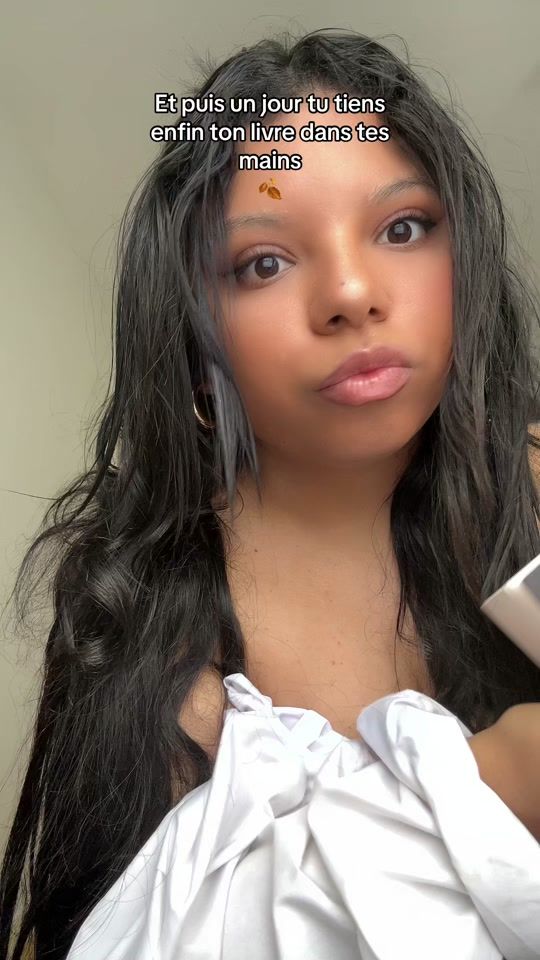 TikTok video thumbnail by lapsydubooktok