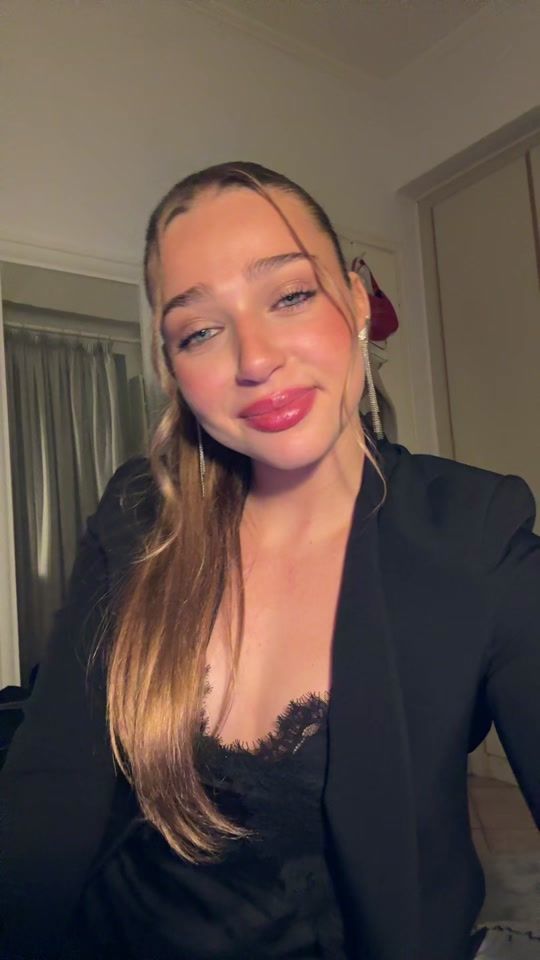 TikTok video thumbnail by elisavetaki._