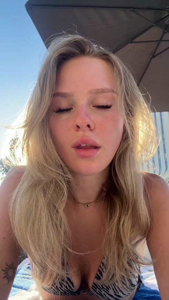 TikTok video thumbnail by isabellatomasits