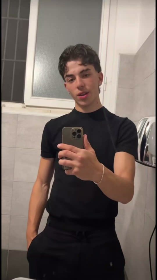 TikTok video thumbnail by hugo_sz000000