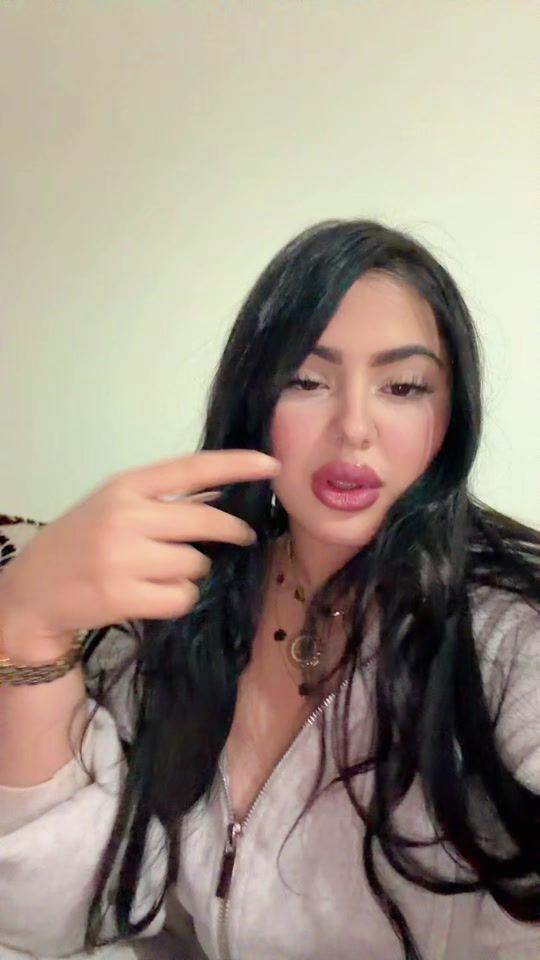 TikTok video thumbnail by la_yasminne