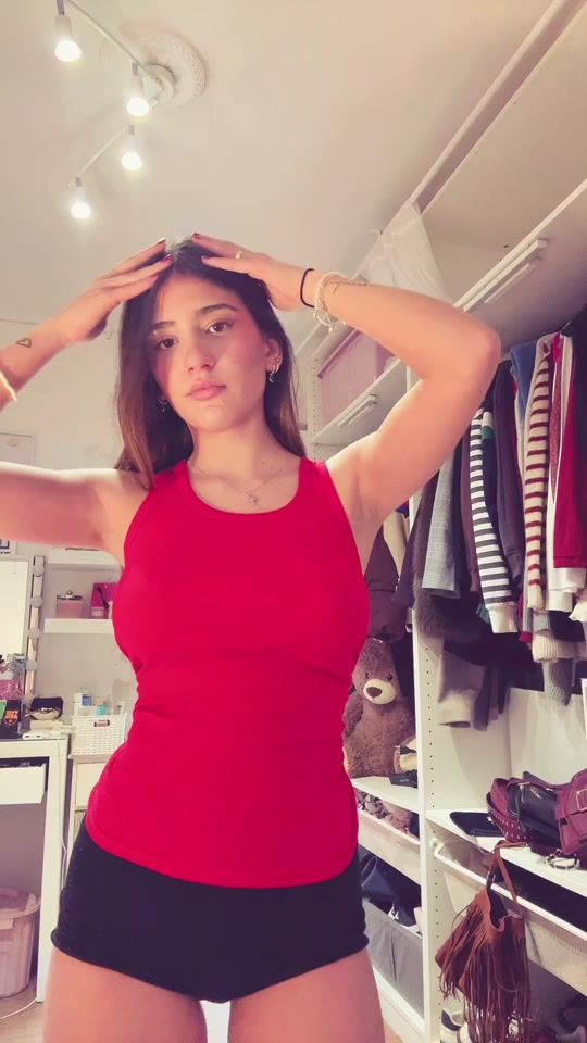 TikTok video thumbnail by valeriiaacaro_