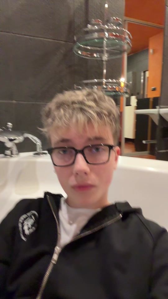 TikTok video thumbnail by discokarol_