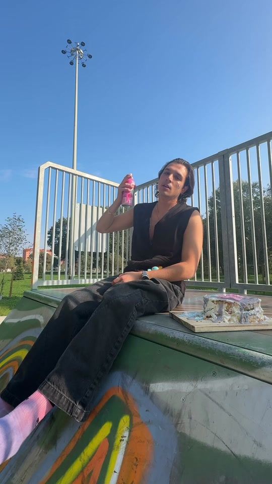 TikTok video thumbnail by vloggerxsempre