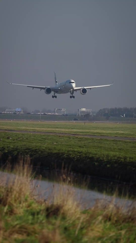 TikTok video thumbnail by leftwhite.planespotting