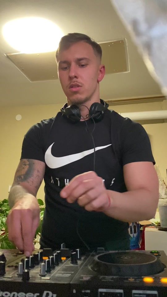 TikTok video thumbnail by vargajocii