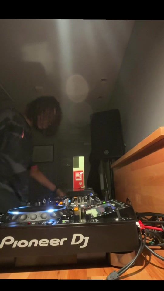 TikTok video thumbnail by djdeeroy