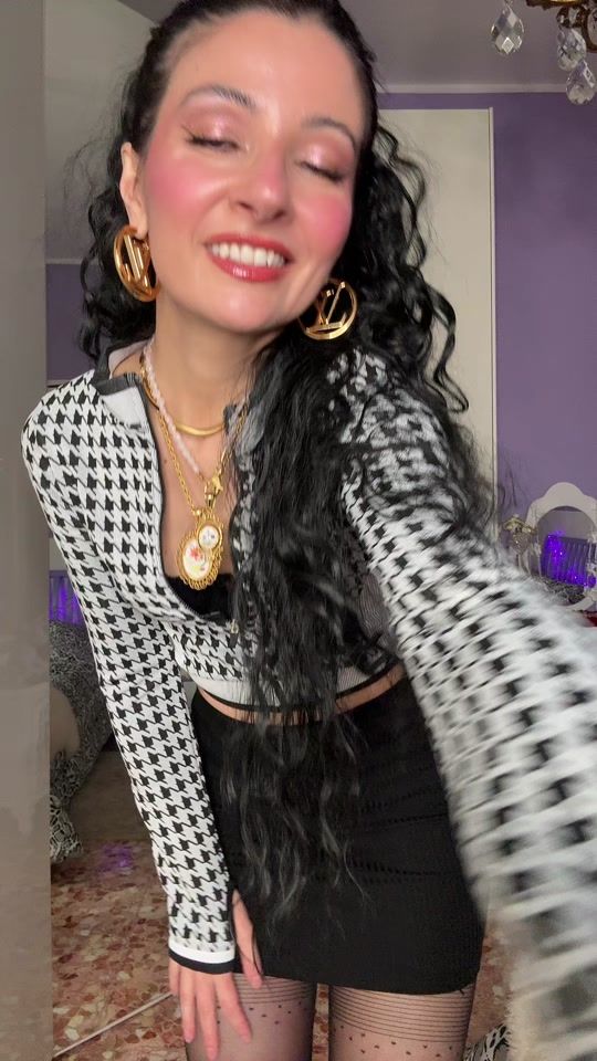 TikTok video thumbnail by daianabrunette