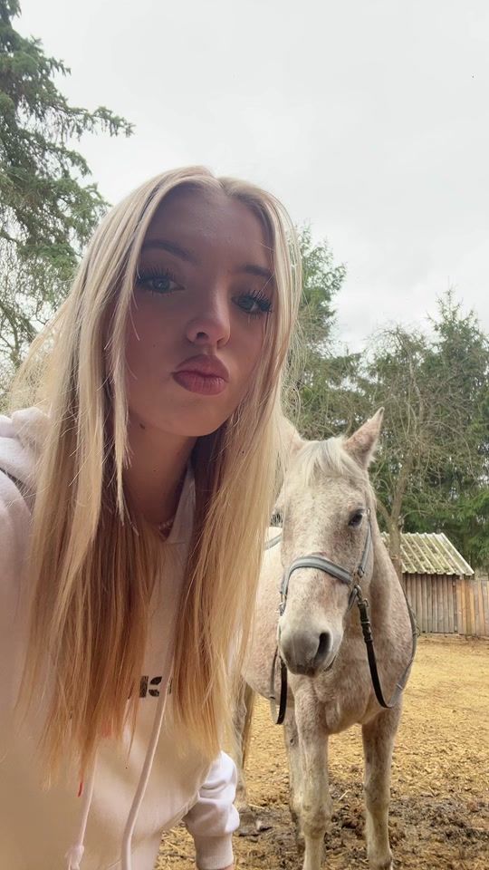 TikTok video thumbnail by simunkova.lili