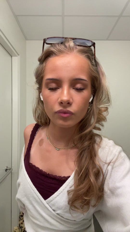 TikTok video thumbnail by cornelia.log7
