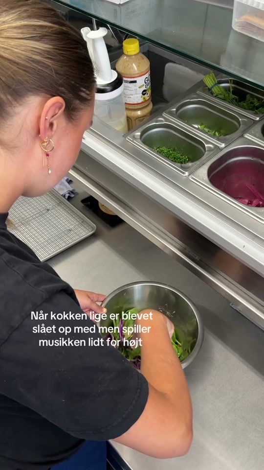 TikTok video thumbnail by restauranthooked