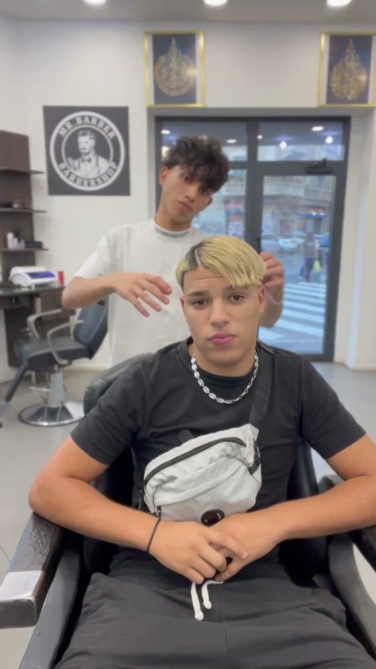 TikTok video thumbnail by momo_barber6