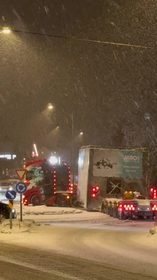 TikTok video thumbnail by arctic_truckspotter