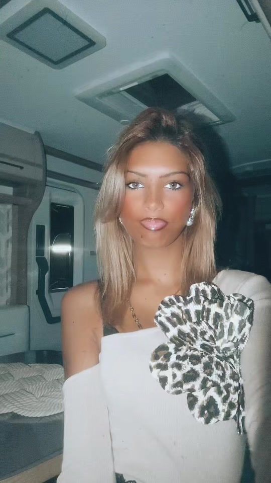 TikTok video thumbnail by aleziachey