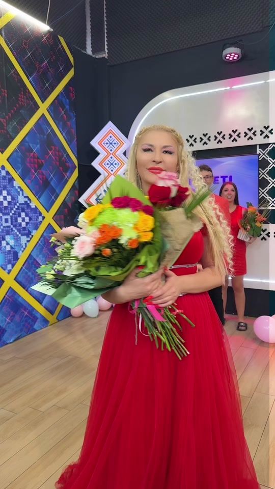 TikTok video thumbnail by lorennamusic