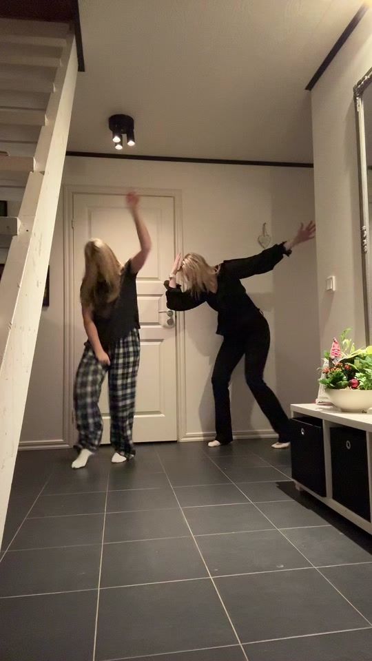 TikTok video thumbnail by nellan_nielsen