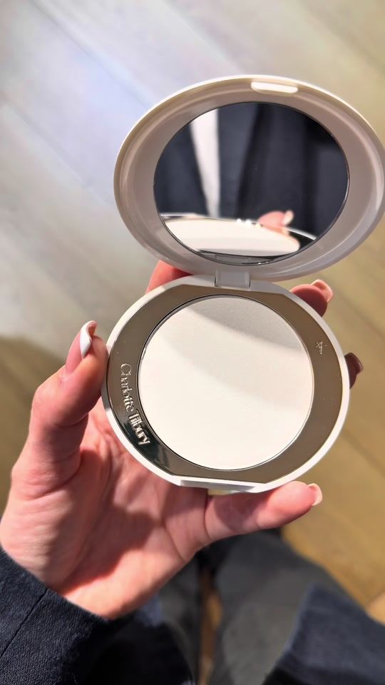 TikTok video thumbnail by cmcosmetics.outlet