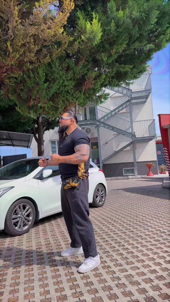 TikTok video thumbnail by leonidas.ct.leoni