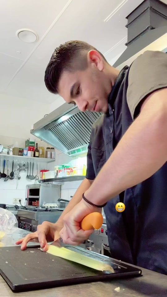 TikTok video thumbnail by nikos.tr97