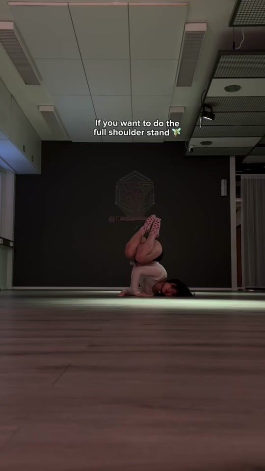 TikTok video thumbnail by mialedance