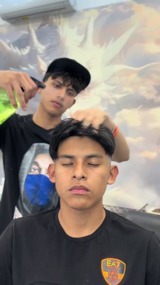 TikTok video thumbnail by momo_barber6